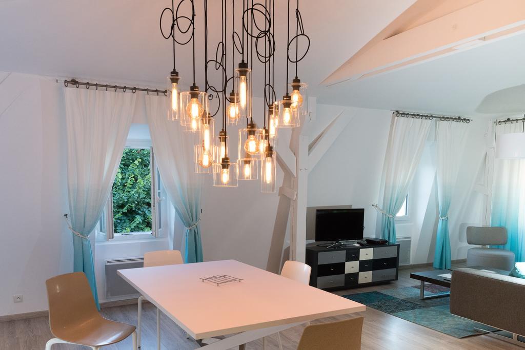 Ferienwohnung Les Toits De Chartres - 2 Appt - Parking Gratuit Exterior foto